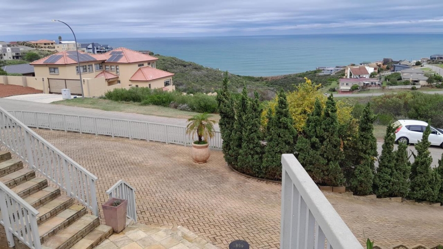 4 Bedroom Property for Sale in Dana Bay Western Cape